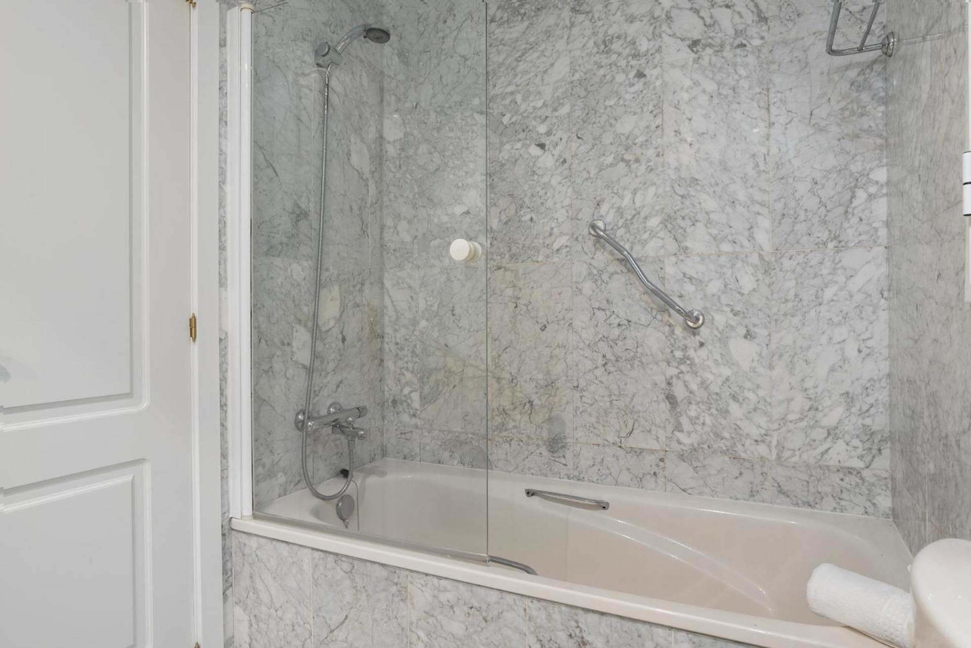 Charming And Spacious Apartment In Medina Garden - Puerto Banus Marbella Ngoại thất bức ảnh